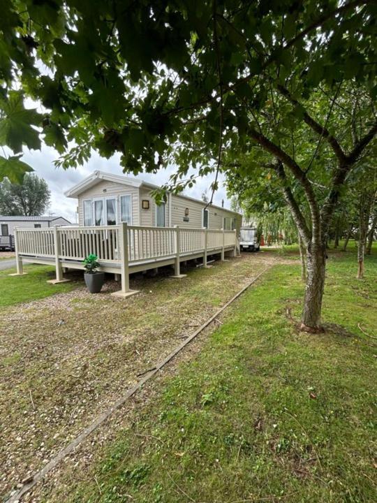 23 Larch View Luxury Caravan Tattershall Lakes Bagian luar foto
