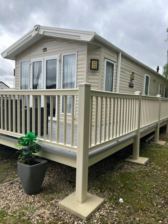 23 Larch View Luxury Caravan Tattershall Lakes Bagian luar foto